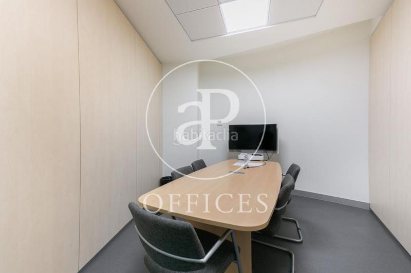 Foto 91a4f0be-4744-4b31-b35b-03158cc855b5. Location bureau avec chauffage dans Dreta de l´Eixample Barcelona