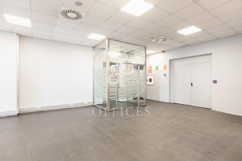 Foto ad47b28d-ebee-4988-a36a-7b042aa062eb. Alquiler oficina  en alquiler calle plom en Barcelona