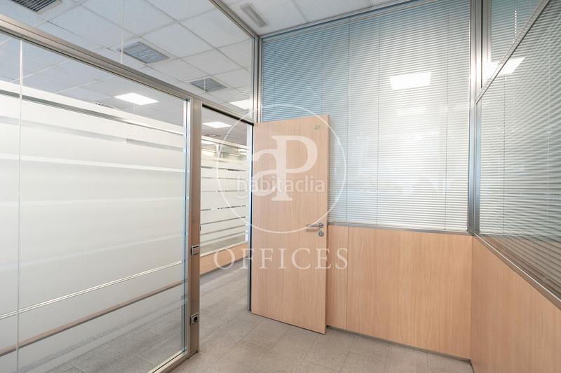 Foto 6f586bf2-4909-47c5-a9b2-95158d9a3621. Rent office space with heating in La Marina del Prat Vermell Barcelona