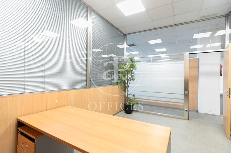 Foto ec12137c-117f-4948-9a2d-dc638164773f. Rent office space with heating in La Marina del Prat Vermell Barcelona