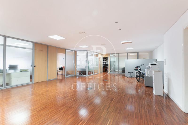 Foto f8c390e3-36f6-4e08-971e-fa111cedcf4e. Büro in Barri de les Corts Barcelona