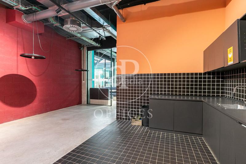 Foto f89ce465-1927-4aee-a7b9-eb86bbf62178. Lloguer oficina a El Parc i la Llacuna del Poblenou Barcelona