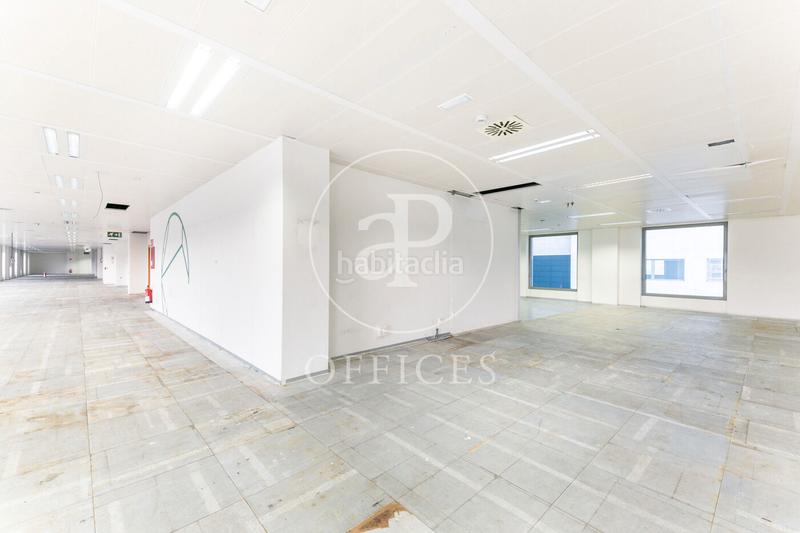 Foto f3212ae7-be99-4b5d-aed4-99c4ace0f0b8. Location bureau avec chauffage dans Barri de les Corts Barcelona