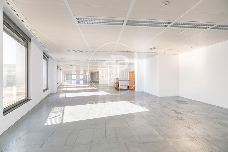 Foto f77d6547-f0ba-4a01-b894-c42592cf7e11. Rent office space with heating in Barri de les Corts Barcelona