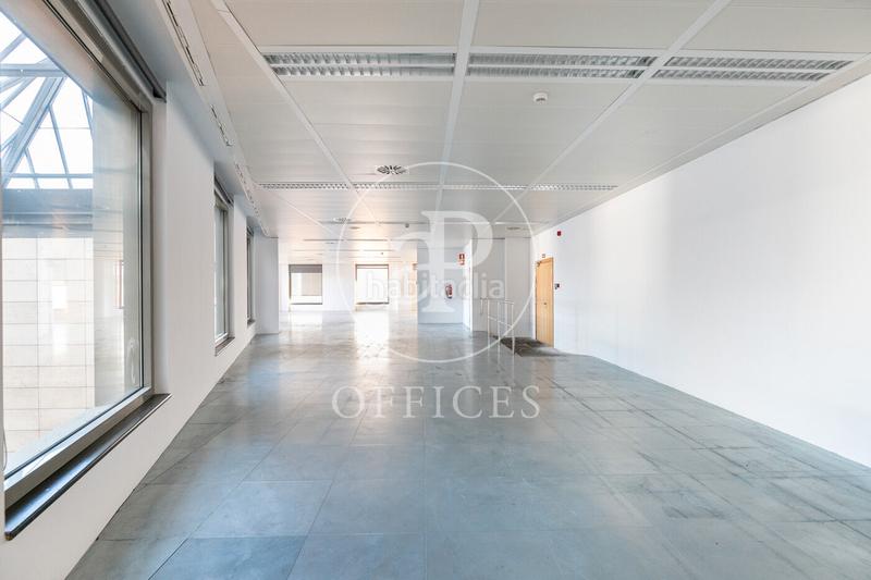 Foto f7a05ec4-99d9-4d03-8d0f-56601b173d2a. Rent office space with heating in Barri de les Corts Barcelona