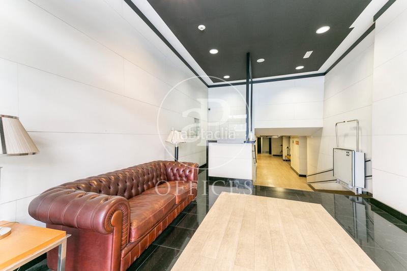 Foto 36c22fcd-099a-4f98-af46-c96edfbbb217. Alquiler oficina  en alquiler en calle calabria en Barcelona