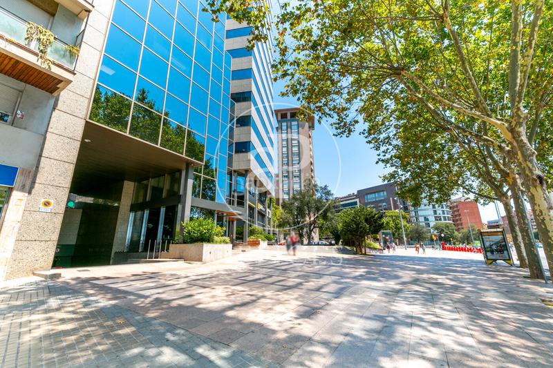 Foto 319afc6c-52c4-434b-9fcf-ae087f82c531. Location bureau avec chauffage dans Sants Barcelona