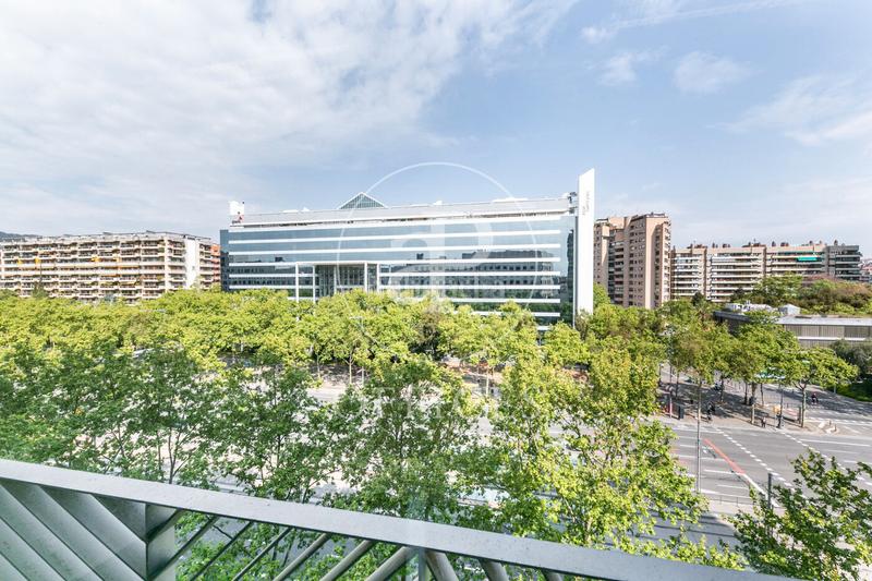 Foto 31de0fa9-3b46-41a5-af01-e9beb7da4a97. Rent office space with heating in Barri de les Corts Barcelona