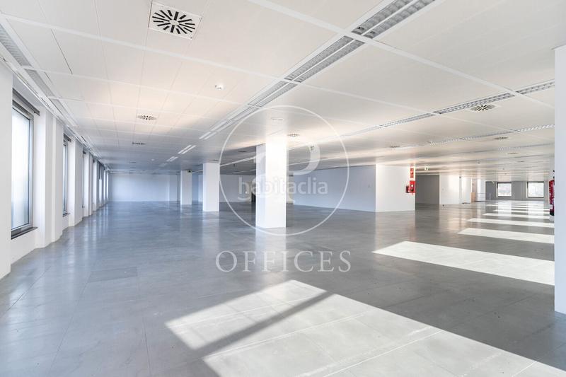 Foto e1188245-421a-4598-9691-d48247881d9a. Rent office space with heating in Barri de les Corts Barcelona