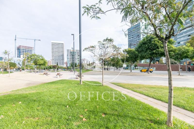 Foto 83e62278-4f05-423d-a445-4aa120c38840. Rent office space with heating in Santa Eulàlia Hospitalet de Llobregat (L´)