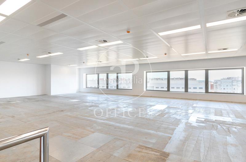 Foto 1393938d-abae-4329-abab-ab5e49e7738f. Miete büro mit heizung in Dreta de l´Eixample Barcelona