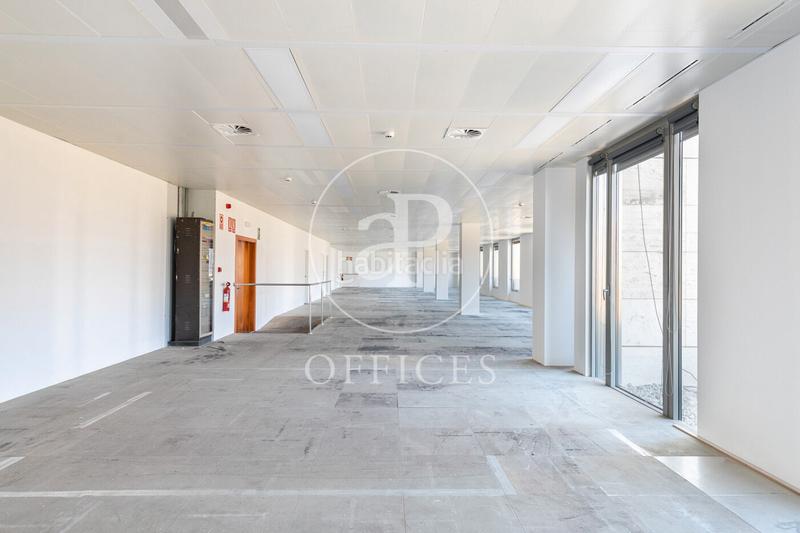 Foto 7dc3e289-6d3c-4af3-8330-c7dd1efc00b8. Miete büro mit heizung in Dreta de l´Eixample Barcelona