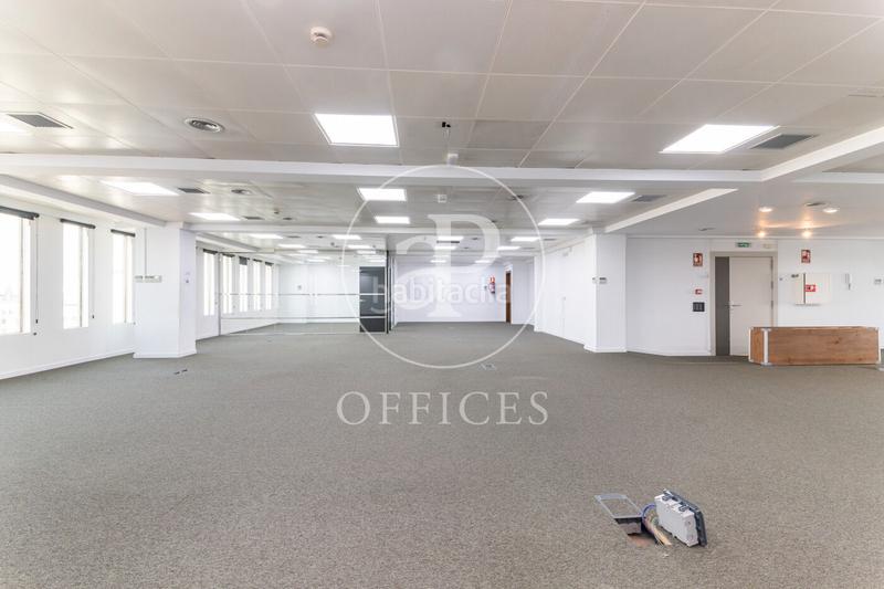 Foto 197b9a39-5a52-4357-8168-7cc84a7c70db. Lloguer oficina amb calefacció a Gòtic Barcelona