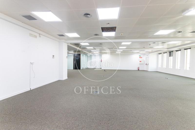 Foto 7cd9d7c8-ebbe-4cbd-94a9-d9c1d0f99948. Lloguer oficina amb calefacció a Gòtic Barcelona