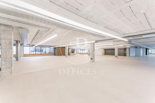 Rent Office space  Travessera de les corts. Oficina en alquiler en camp nou con travessera de les corts
