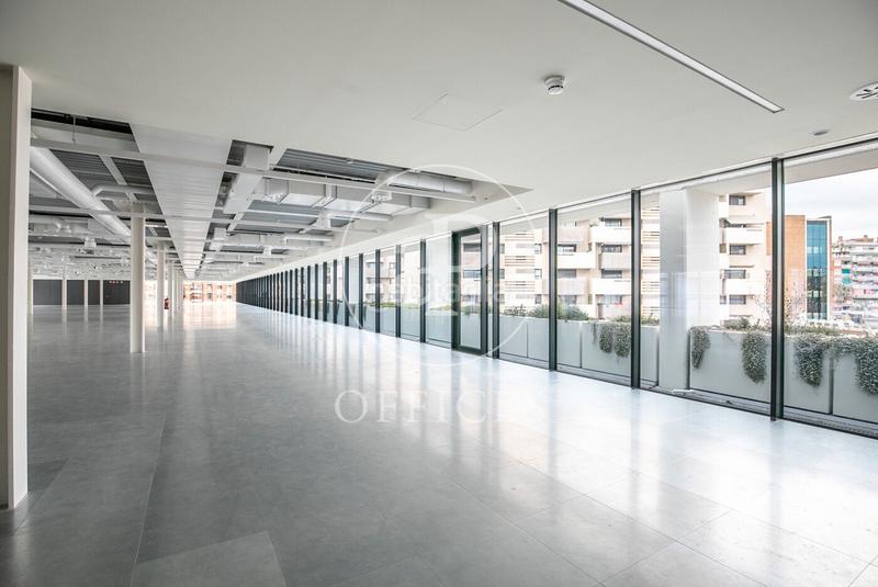 Foto 3ffcdd75-47bd-486a-9aa4-eeb4efef8ff5. Affitto ufficio con riscaldamento in La Marina del Port Barcelona
