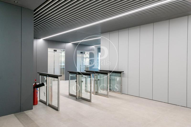 Foto b87cfbc1-b9ba-437d-ad0b-bc415a24a476. Affitto ufficio con riscaldamento in La Marina del Port Barcelona