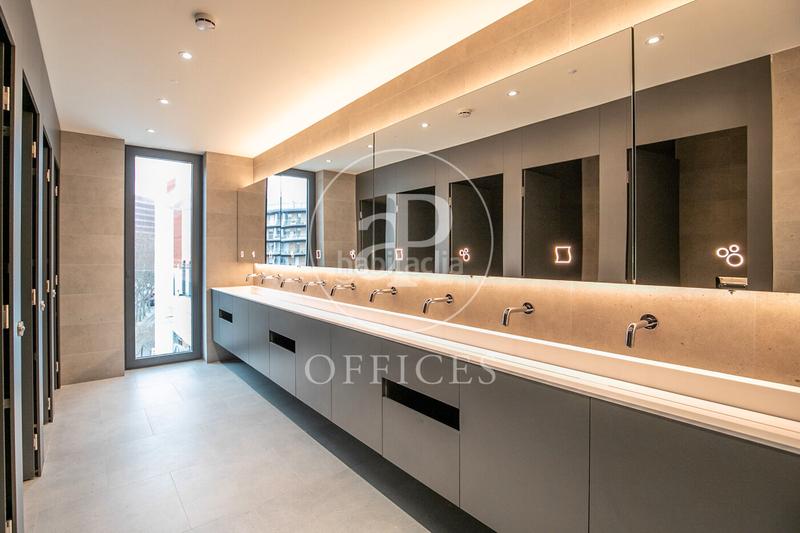 Foto f0ce56fd-24ad-4ba0-a455-33b77c09bad9. Affitto ufficio con riscaldamento in La Marina del Port Barcelona