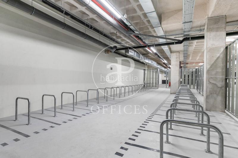 Foto 04500b3c-7317-4ab0-9ee4-df46fc87ddd0. Lloguer oficina amb calefacció a La Marina del Port Barcelona