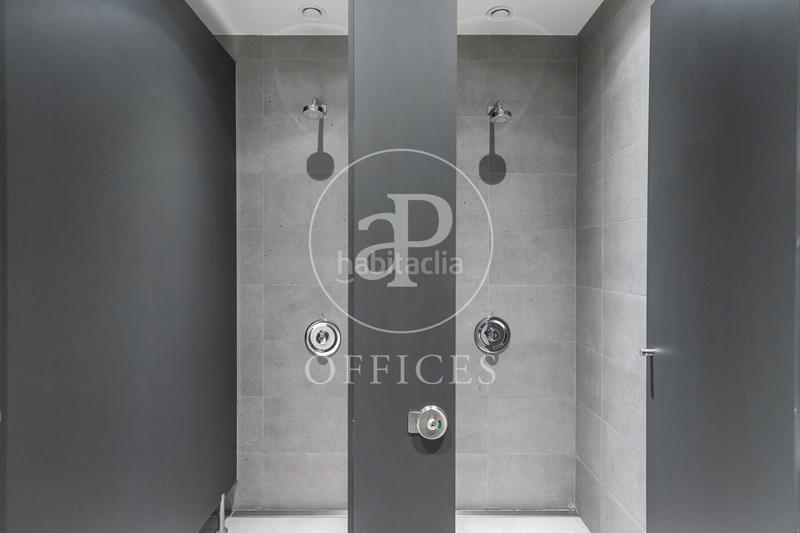 Foto 6982dfd1-9c37-40de-9b96-c4c536236386. Lloguer oficina amb calefacció a La Marina del Port Barcelona