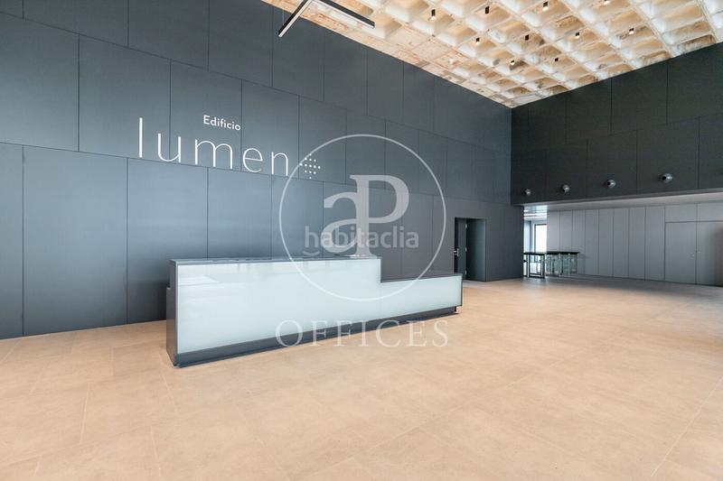 Foto aabf1a7f-4c69-4bb2-9b62-f4951039edc1. Lloguer oficina amb calefacció a La Marina del Port Barcelona