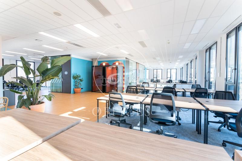 Foto c98bcf25-87cd-455f-85a6-9f984f3e679b. Rent office space in El Parc i la Llacuna del Poblenou Barcelona