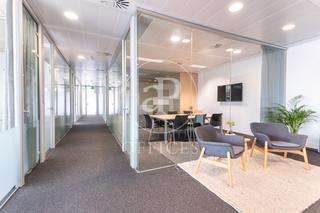 Location Bureau  Carrer  llull. Oficina implantada en alquiler en el 22