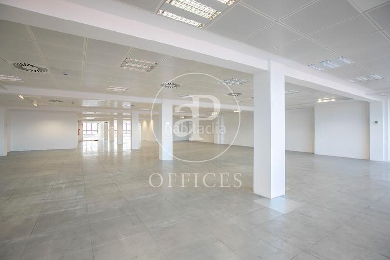 Foto 51481d3d-1ffa-494e-8f41-d40c9b806fbe. Location bureau avec chauffage dans El Parc i la Llacuna del Poblenou Barcelona