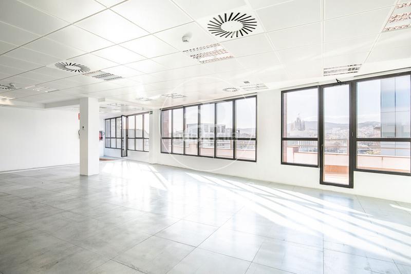 Foto 550a0ce6-c036-44c5-b92e-51d4116e24f0. Location bureau avec chauffage dans El Parc i la Llacuna del Poblenou Barcelona