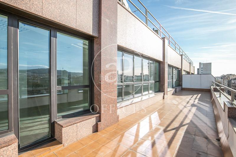 Foto aa74cfcb-2889-4a40-9684-58599d8e8c49. Location bureau avec chauffage dans El Parc i la Llacuna del Poblenou Barcelona