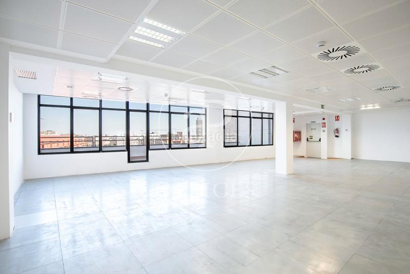 Foto 3b3cd946-3589-440d-ad98-f1cf6c019cb3. Rent office space with heating in El Parc i la Llacuna del Poblenou Barcelona