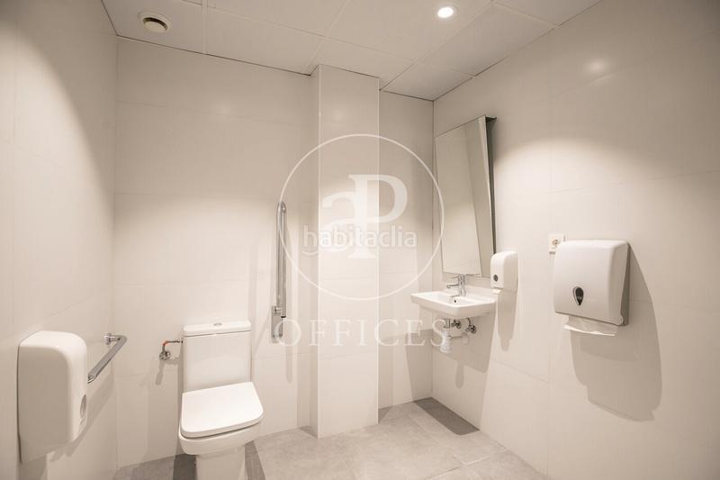 Foto 8a8df22c-768d-4238-9c41-86b57c9da271. Rent office space with heating in El Parc i la Llacuna del Poblenou Barcelona