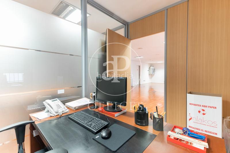 Foto 6e083ef3-6e8b-422c-a2b8-ad74f1839929. Location bureau dans Barri de les Corts Barcelona