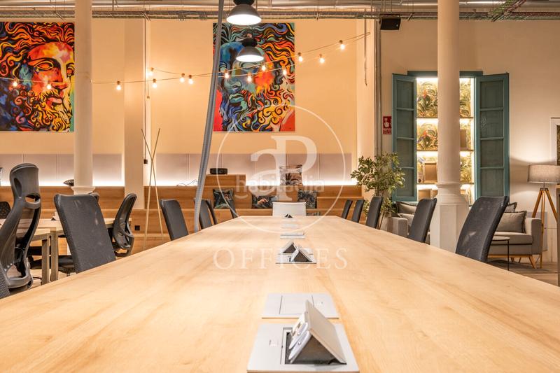 Foto 2cb0e413-c0ff-4300-bae7-ab3ed986b56c. Miete büro mit heizung in Gòtic Barcelona