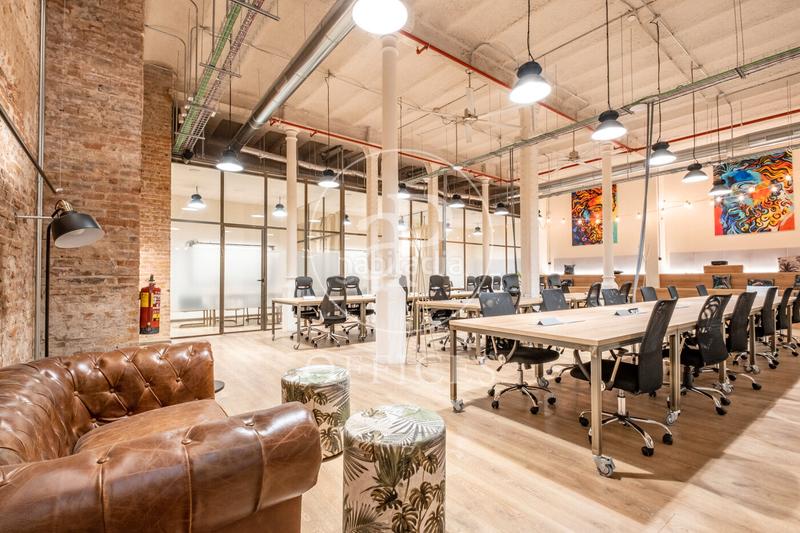 Foto 8125233c-5544-4c82-b705-956117d5fcda. Rent office space with heating in Gòtic Barcelona