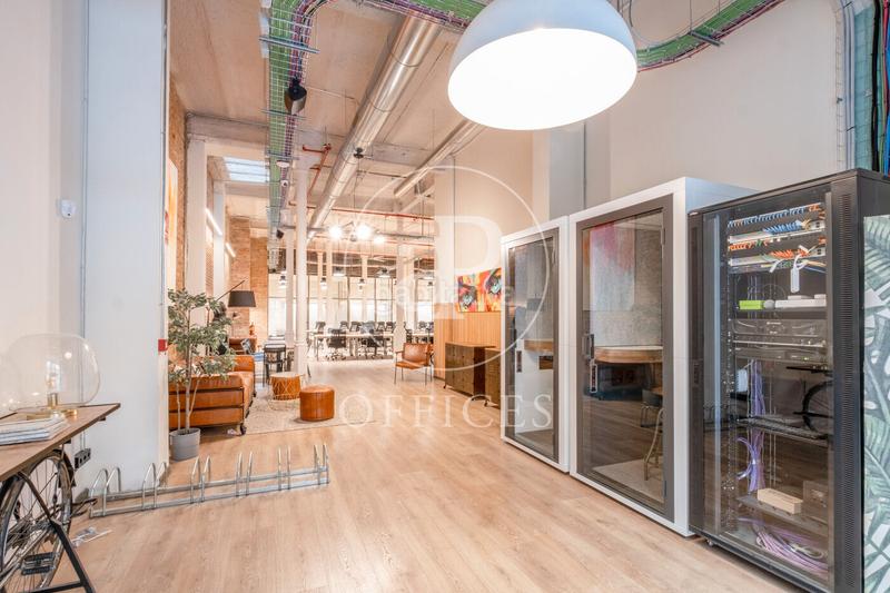 Foto d203c746-8ae2-4028-ac30-af71cc34e348. Rent office space with heating in Gòtic Barcelona