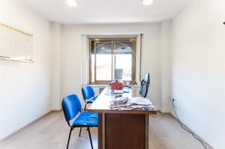 Location Bureau  Carrer de les jonqueres. Oficina en alquiler en c jonqueres