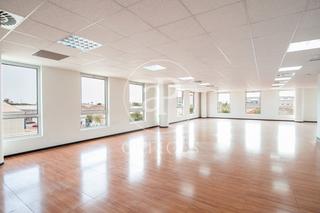 Location Bureau  Metal.lurgia. Oficina en alquiler en la fira de hospitalet de llobregat