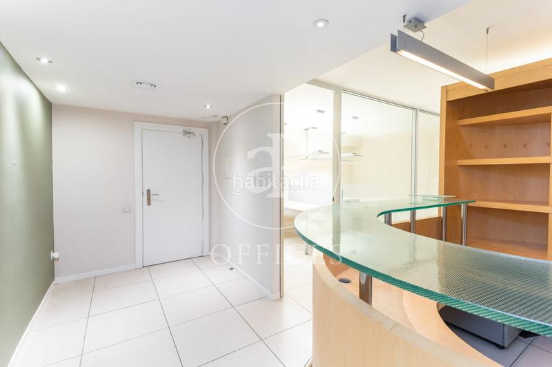 Foto d9664a3e-6b68-41b5-9165-a0f7be39c4c2. Office space with heating in Barri de les Corts Barcelona