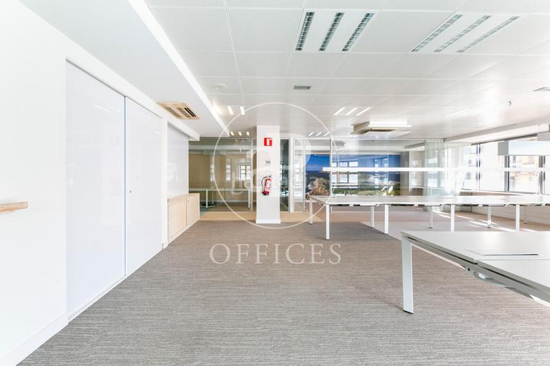 Foto 271a8d2c-b9e1-4008-807d-dba5e0484f33. Miete büro mit heizung in Dreta de l´Eixample Barcelona