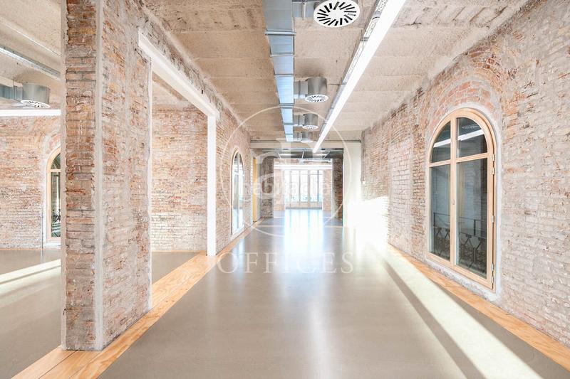 Foto 31128ea8-a5ee-48f8-b0d0-aa16246cb45d. Rent office space with heating in Gòtic Barcelona