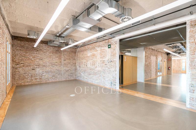 Foto 518e4cd1-b3b1-4d3d-8ef6-1fa3ab075153. Rent office space with heating in Gòtic Barcelona