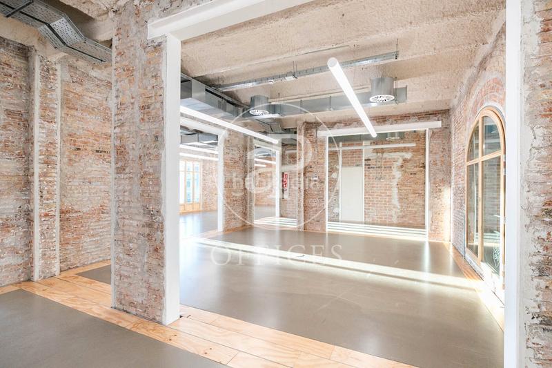 Foto 87f3bdf1-d4a9-40b0-b7fd-028a4e952bf8. Rent office space with heating in Gòtic Barcelona