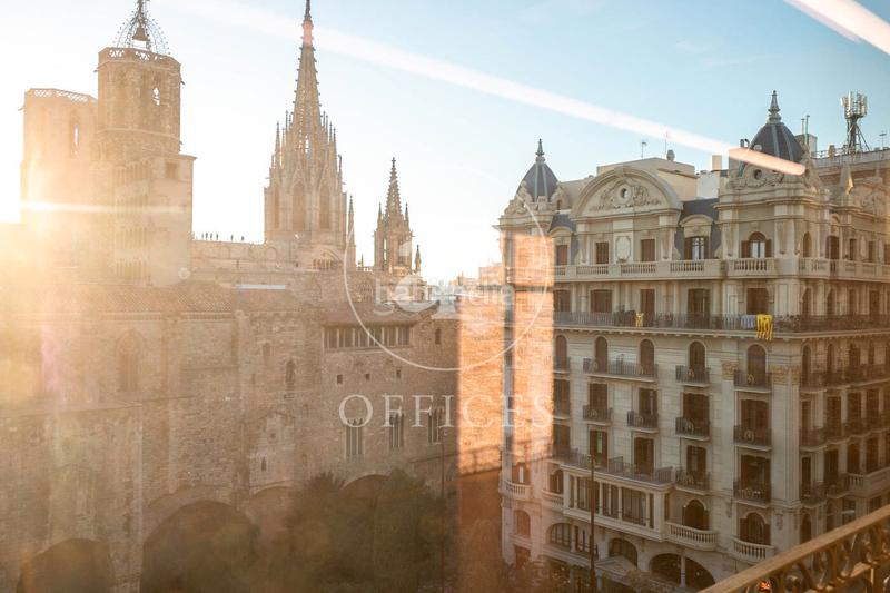 Foto 2aac39dc-8ba8-40cc-b2ef-bb4f267d01da. Miete büro mit heizung in Gòtic Barcelona