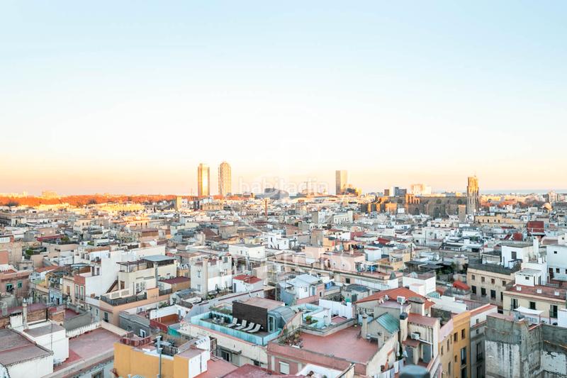 Foto 68d26fdd-e88a-4f92-ae09-76b858e8d958. Rent office space with heating in Gòtic Barcelona