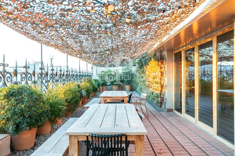 Foto 8335138f-128c-4713-b6ef-70d62e3e664c. Alquiler oficina  inteligente en alquiler en via laietana en Barcelona