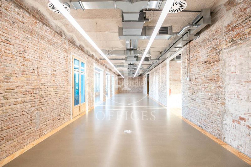 Foto 7c5e615c-05fc-419b-9e8d-3af415662adb. Rent office space with heating in Gòtic Barcelona
