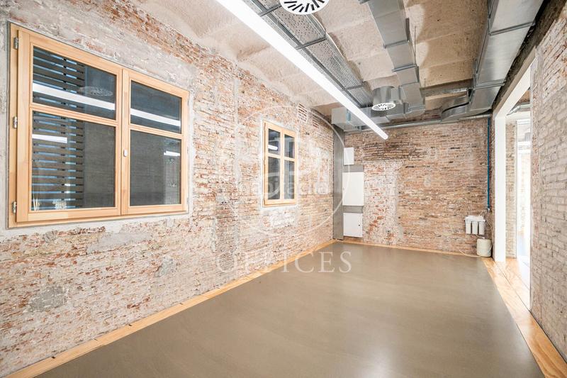 Foto bc652506-d7db-4004-9015-fd77f5b05d61. Rent office space with heating in Gòtic Barcelona