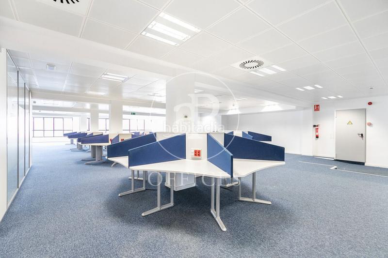 Foto 95ac51ca-3fa5-48eb-b290-9d423042952d. Affitto ufficio con riscaldamento in El Parc i la Llacuna del Poblenou Barcelona