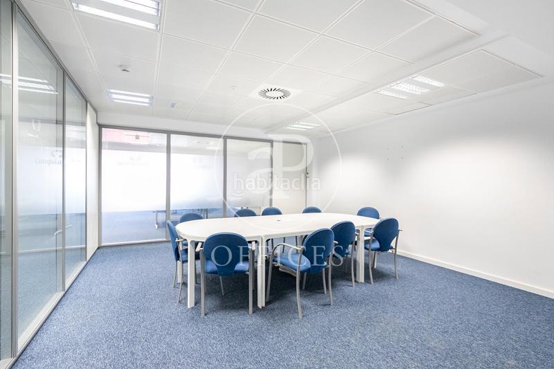 Foto 51e8dba7-96c6-44f0-be63-98ee47042946. Location bureau avec chauffage dans El Parc i la Llacuna del Poblenou Barcelona